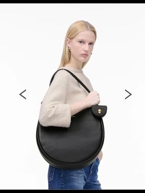 Marc Jacobs | Bags | Marc Jacobs Halfmoon Bag | Poshmark